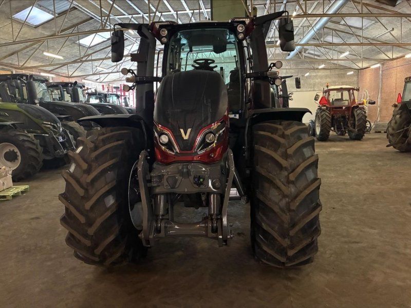 Valtra Q245 1A9