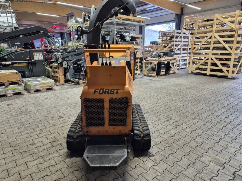 Först TR6 Holzhacker /Holzhäcksler mit Dieselmotor und Kettenfahrwerk-