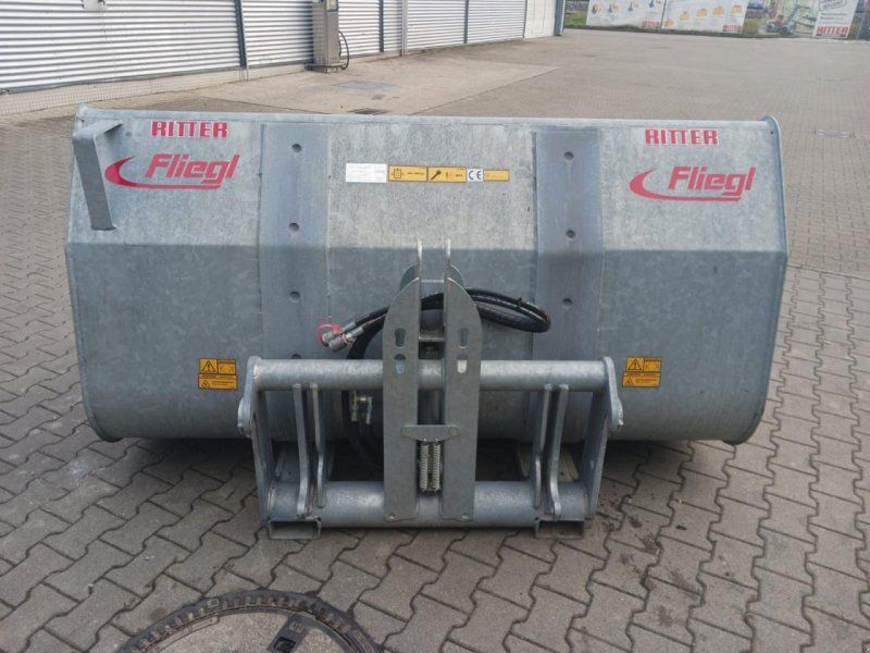 Fliegl Hochkippschaufel 2200mm