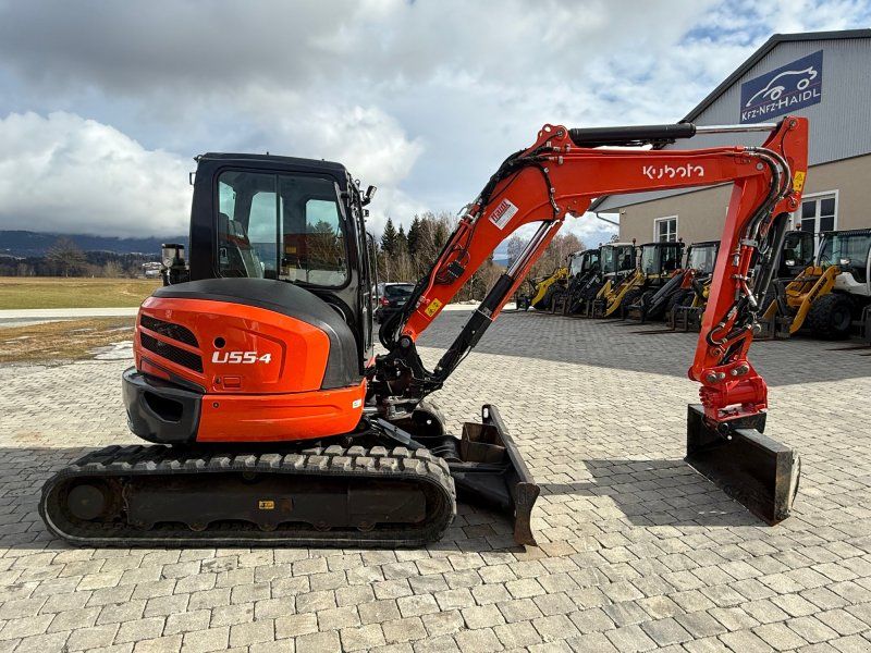 Kubota U 55-4 mit Powertilt