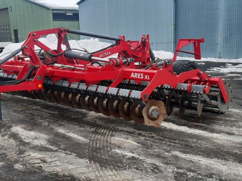Unia Ares XL 600 Bugseret