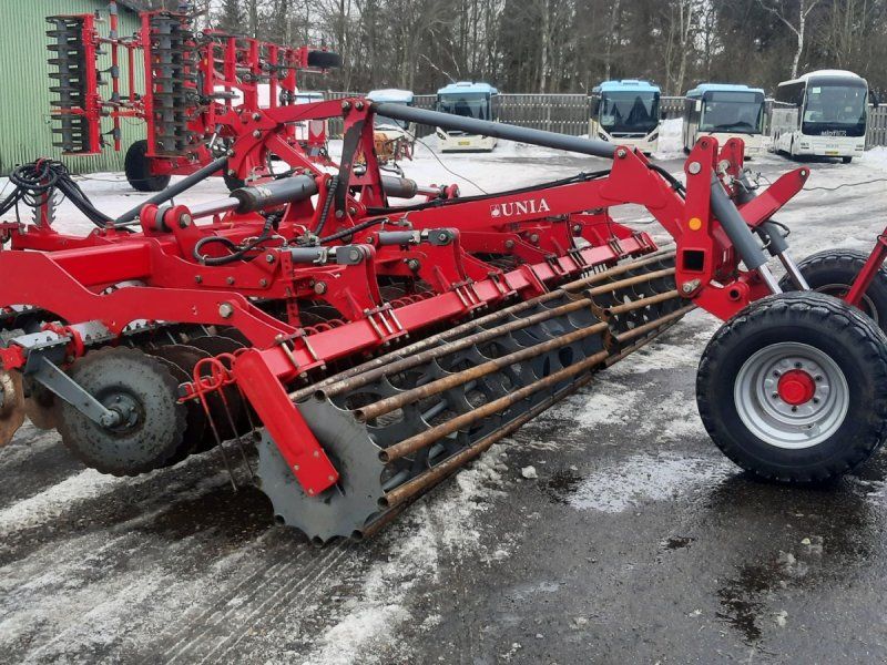 Unia Ares XL 600 Bugseret