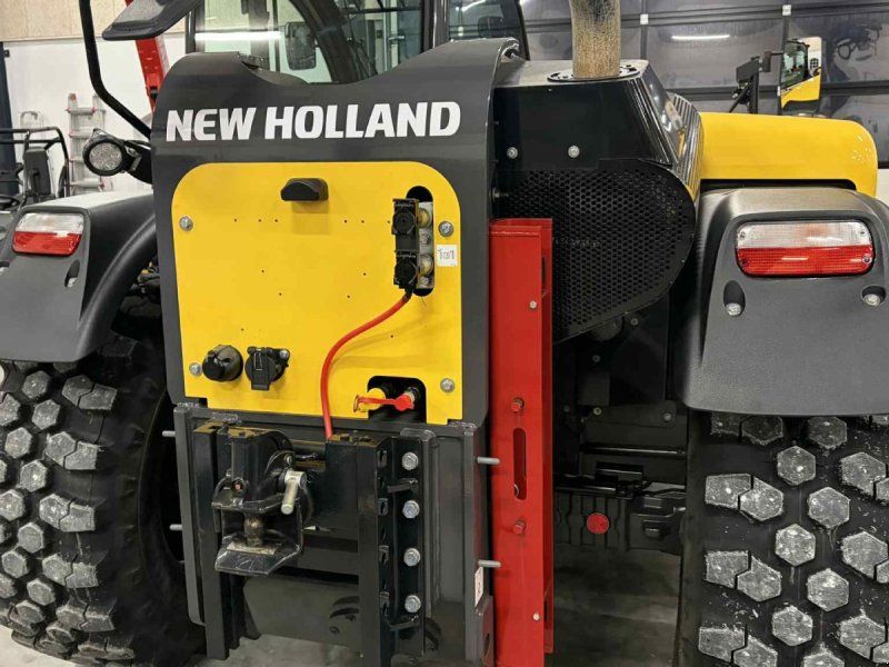 New Holland TH 7.42 Elite