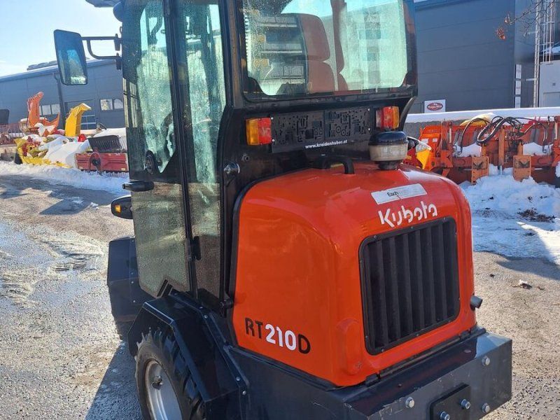 Kubota RT210D