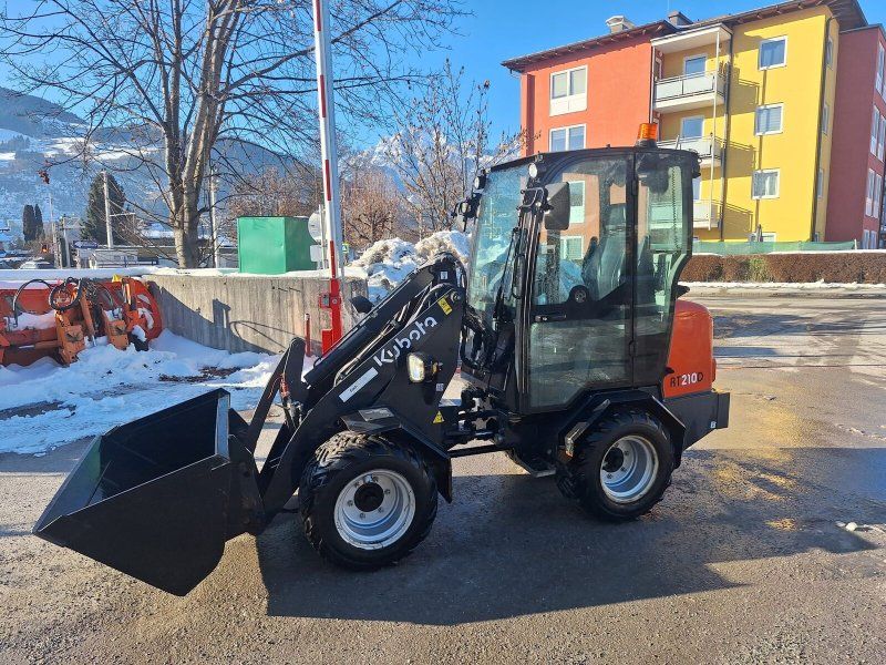 Kubota RT210D