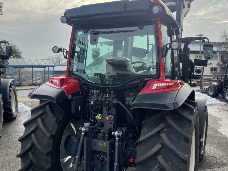 Valtra A75