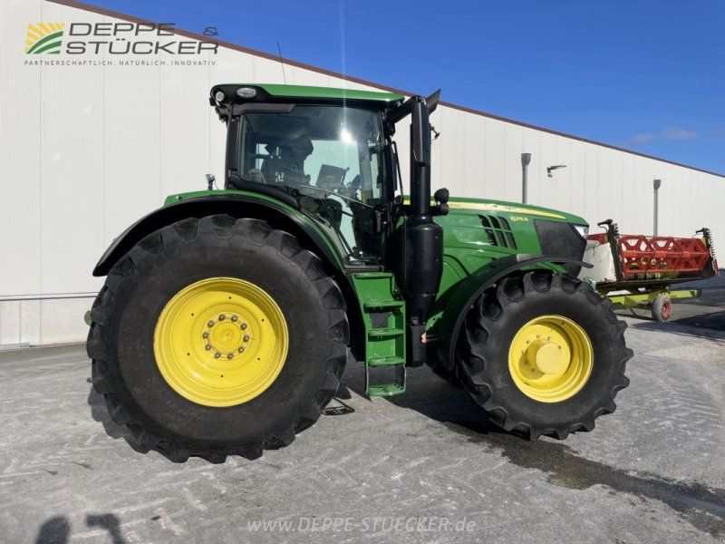 John Deere 6215R