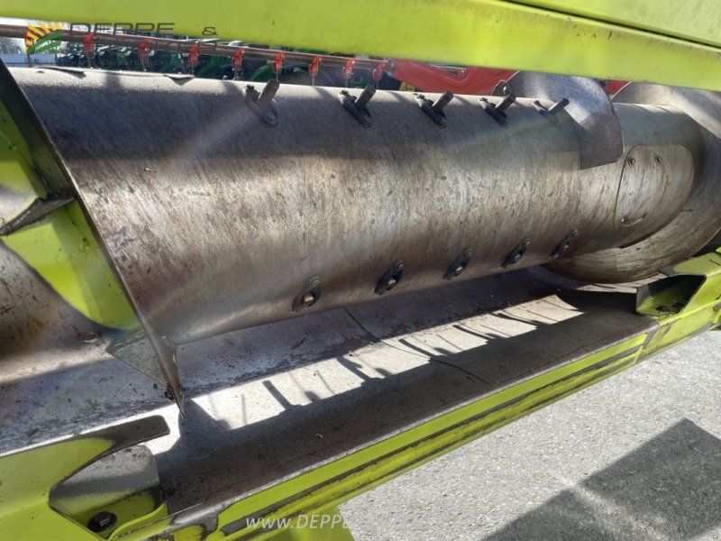 Claas Tucano 320 mit C490