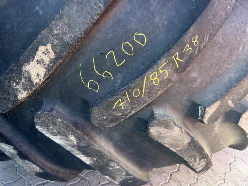 Michelin 710/85R38  650/75R30