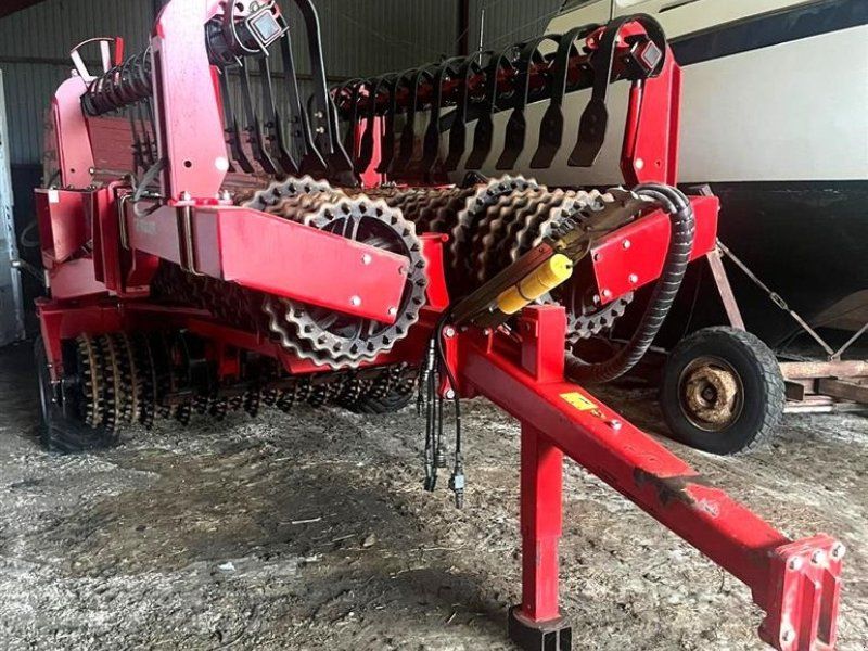 HE-VA TIP  820 Spring-Board + Hydr. Bremser