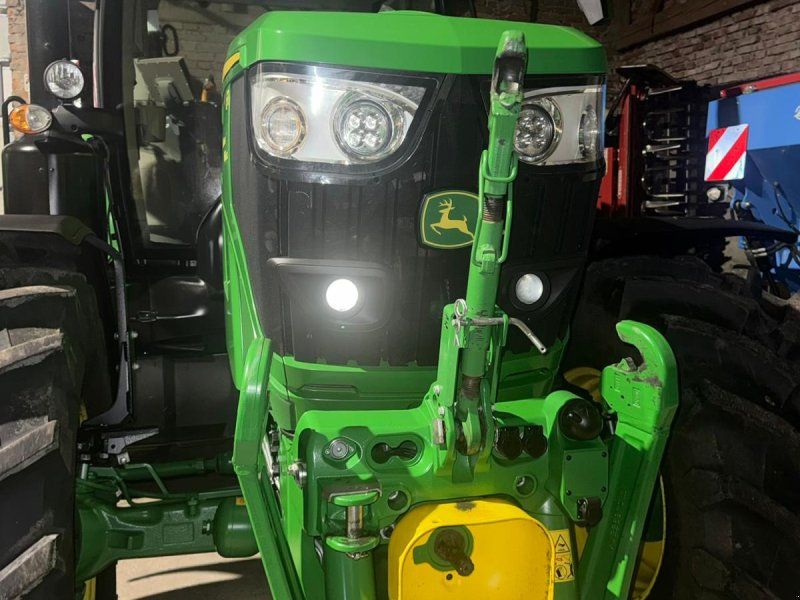 John Deere 6R 185
