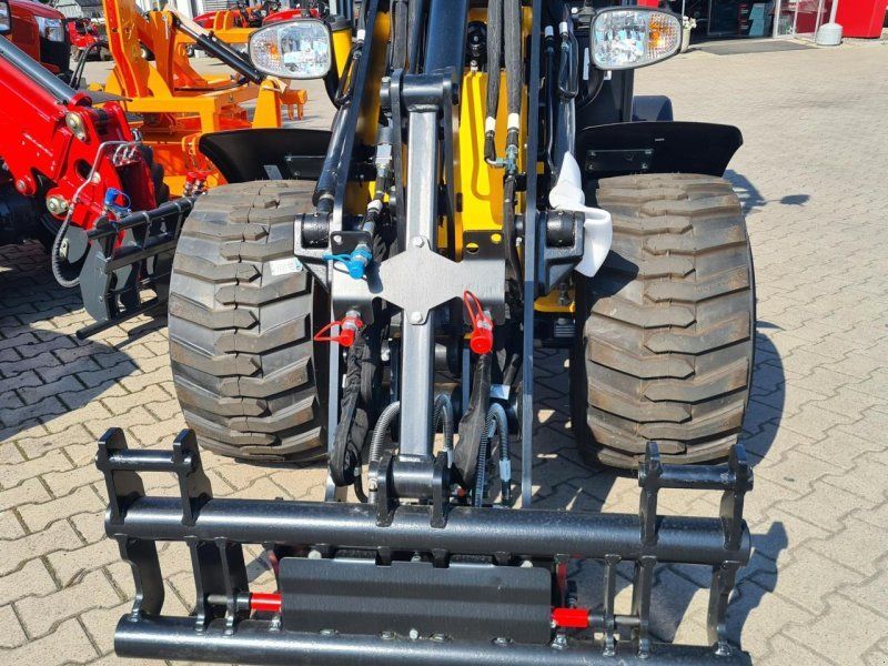 JCB 403 Smart Power Highlift EURO