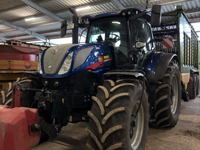 New Holland T 7.300 Auto Command