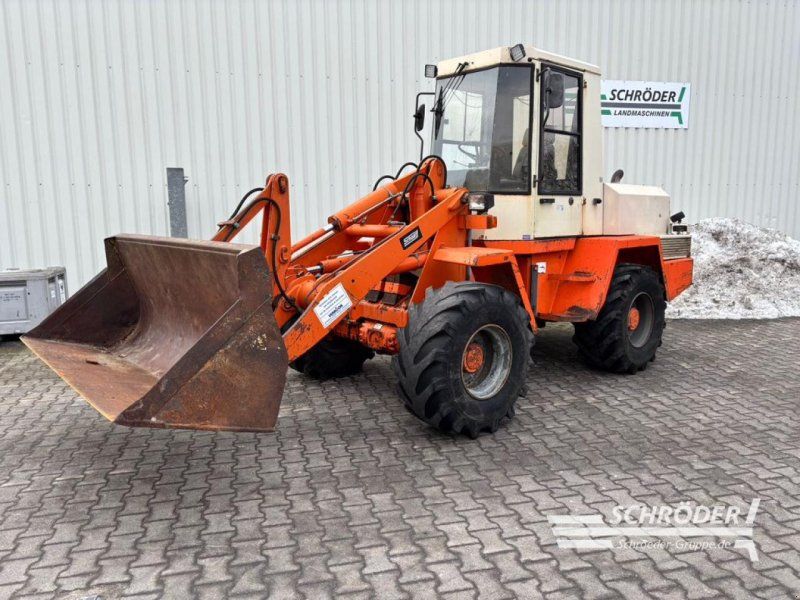 Schaeff SKL 851 + SCHAUFEL + PALETTENGABEL