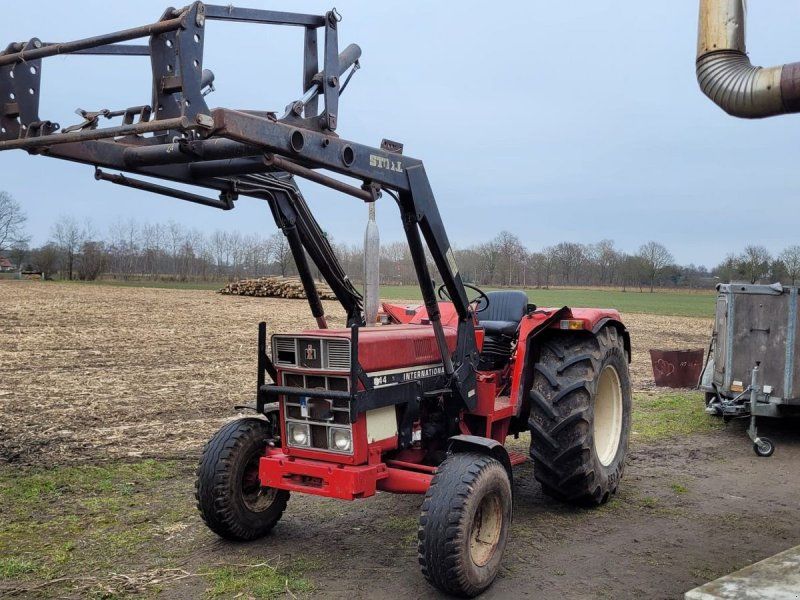 Case IH 644 S mit Frontlader
