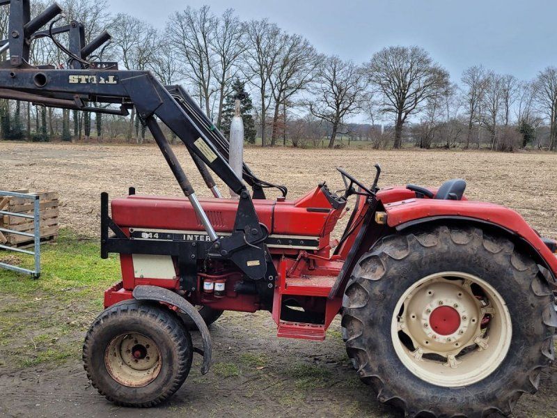 Case IH 644 S mit Frontlader