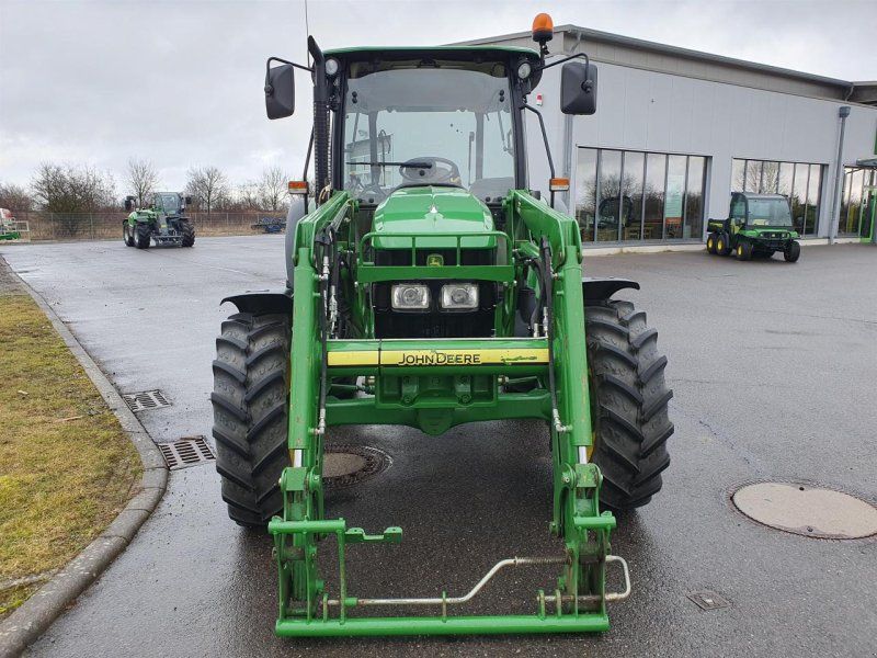 John Deere 5070M