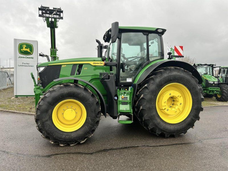 John Deere 6R 215