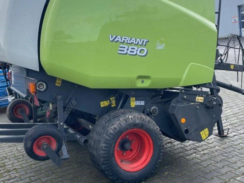 Claas Variant 380 RC