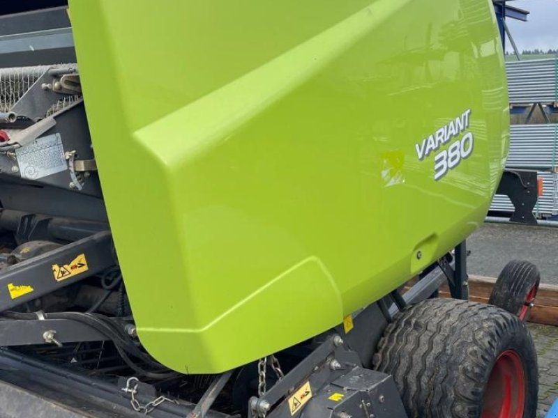 Claas Variant 380 RC