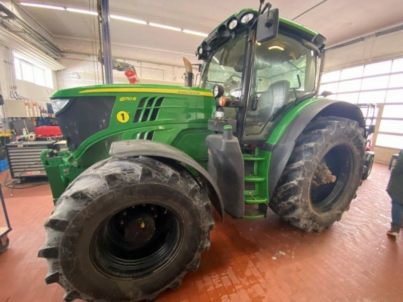 John Deere 6170R