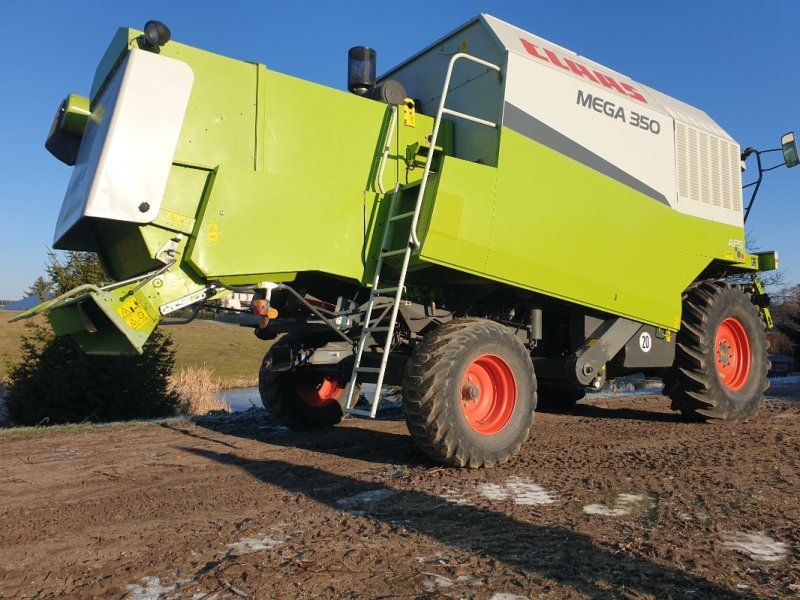 Claas Mega 350