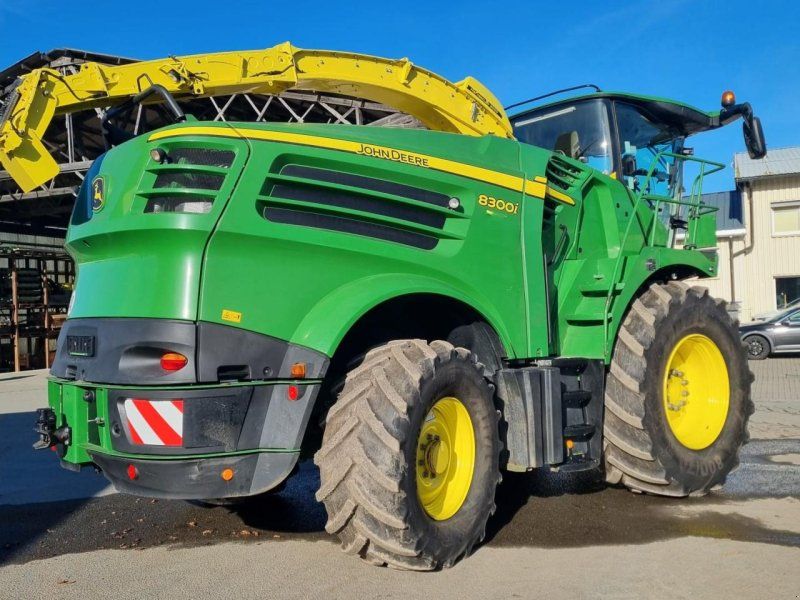 John Deere 8300i