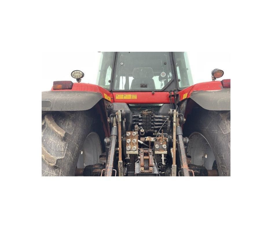 Massey Ferguson 8240