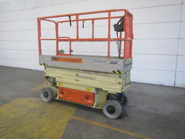 JLG 2030ES
