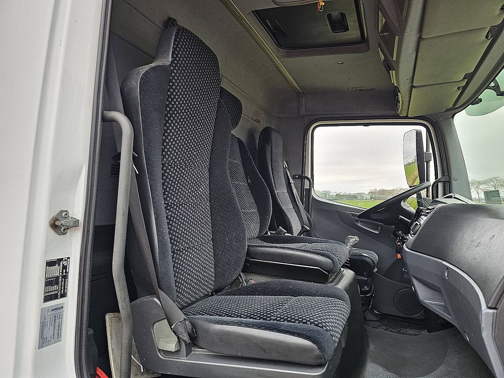 MERCEDES-BENZ ATEGO 818