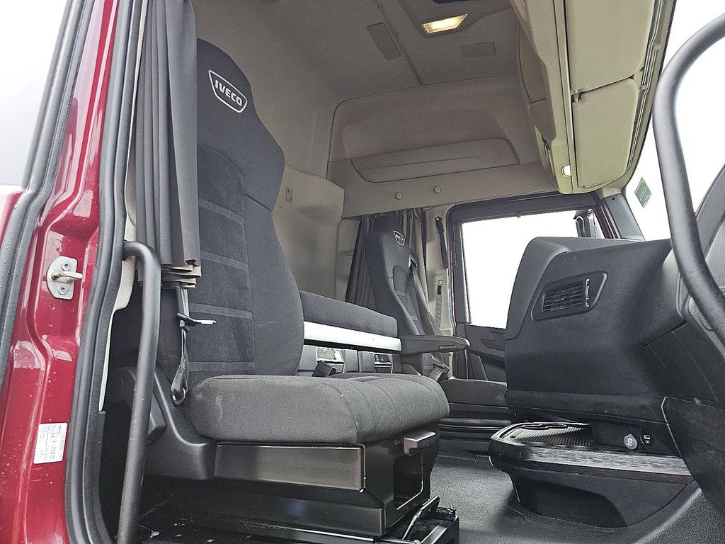 IVECO S-WAY AS440S48