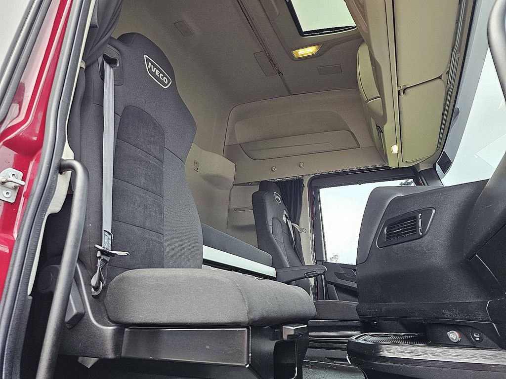 IVECO S-WAY AS440S48