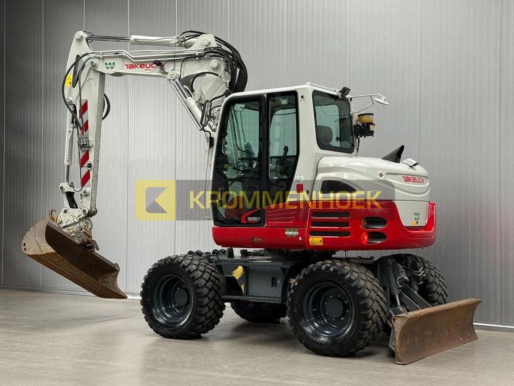 Takeuchi TB 295 W Powertilt KH9551