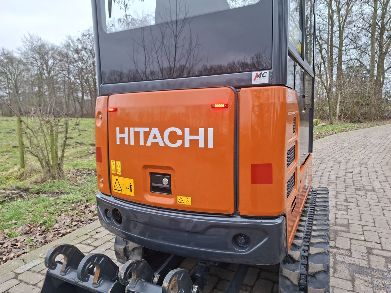 Hitachi ZX19-6 CR | bj2025 | 76 uur | 3 bakken en grijper