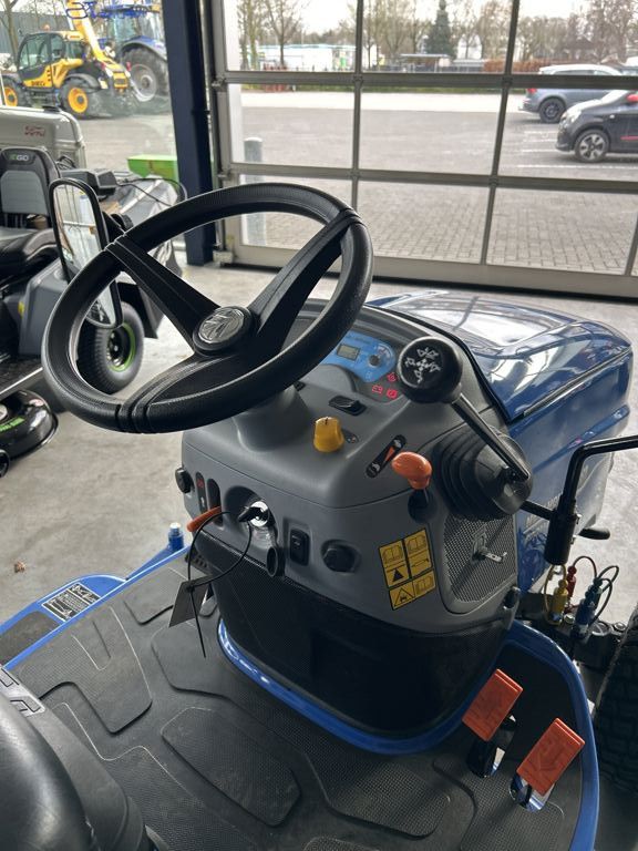 New Holland New Holland Boomer