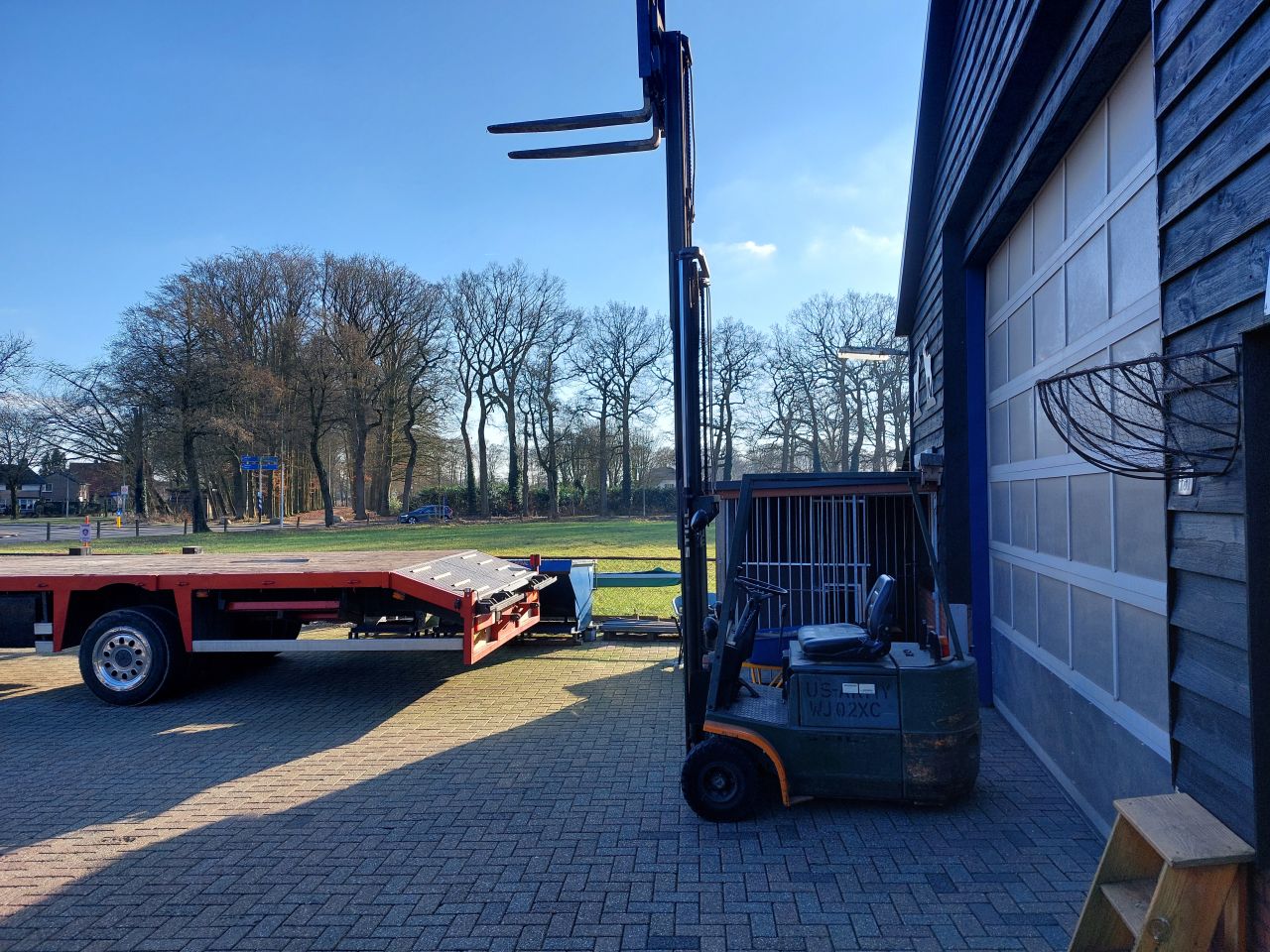 Still R50-15 triplex sideshift