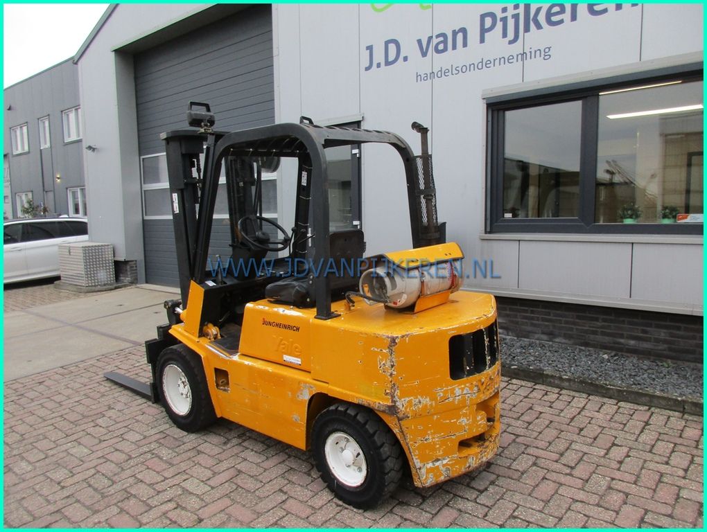 Yale / Junheinrich TFG30 3000kg + 3x hydrauliek