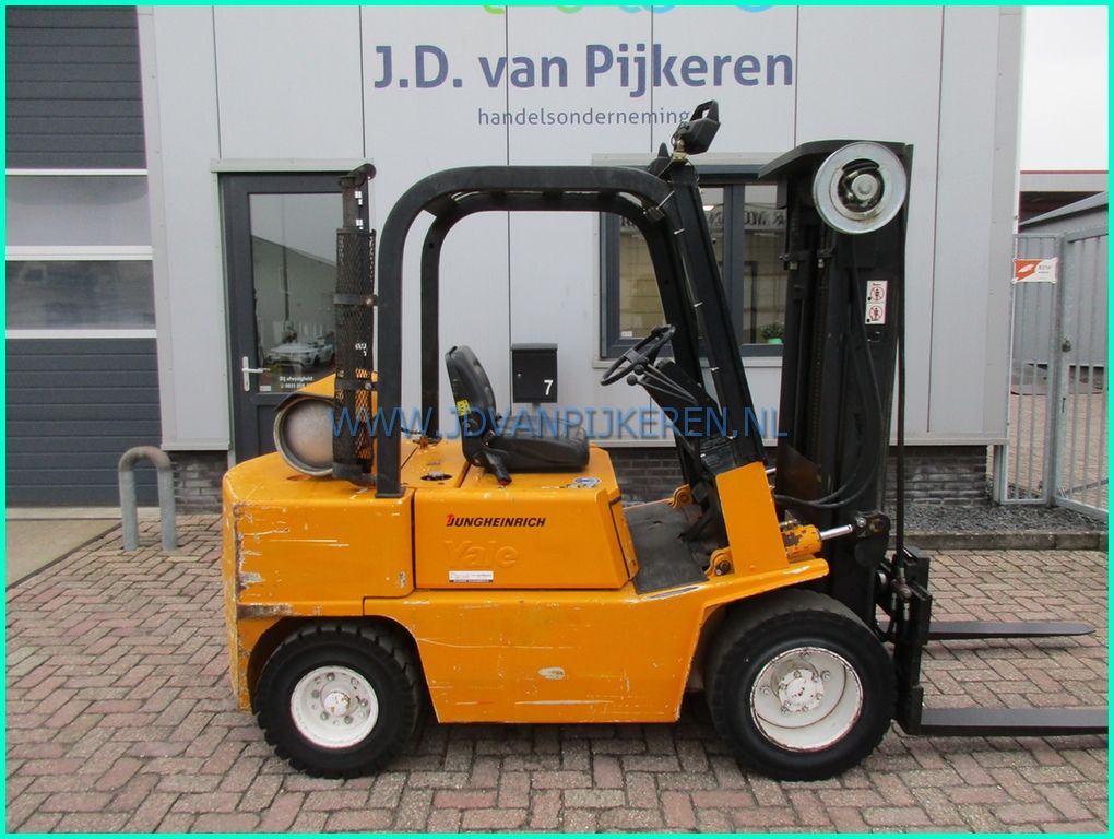 Yale / Junheinrich TFG30 3000kg + 3x hydrauliek