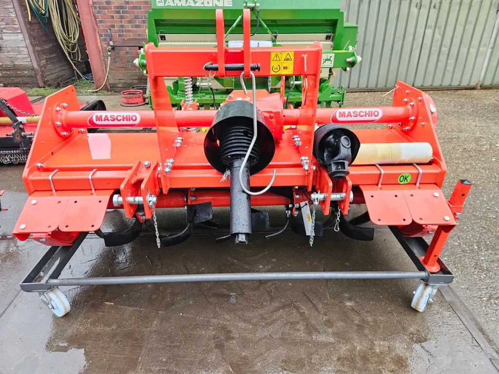 Fendt 206 V met 810 uren!! PLUS machines 40km/h