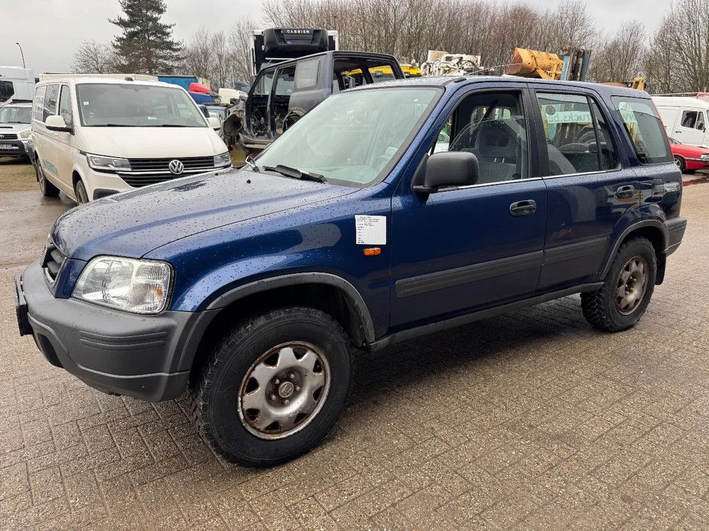 Honda CR-V **PETROL-ESSENCE- 2LITER ENGINE**