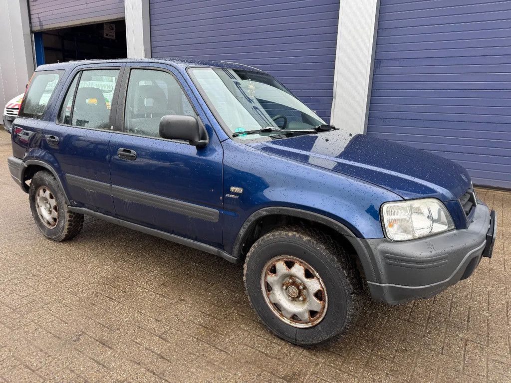 Honda CR-V **PETROL-ESSENCE- 2LITER ENGINE**