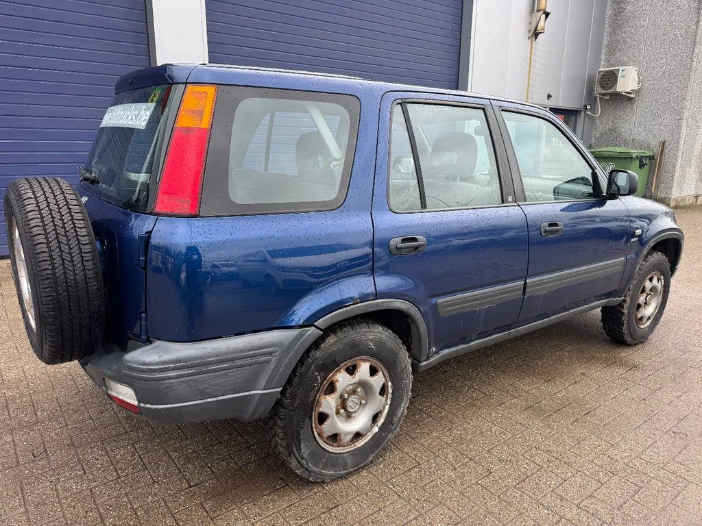 Honda CR-V **PETROL-ESSENCE- 2LITER ENGINE**