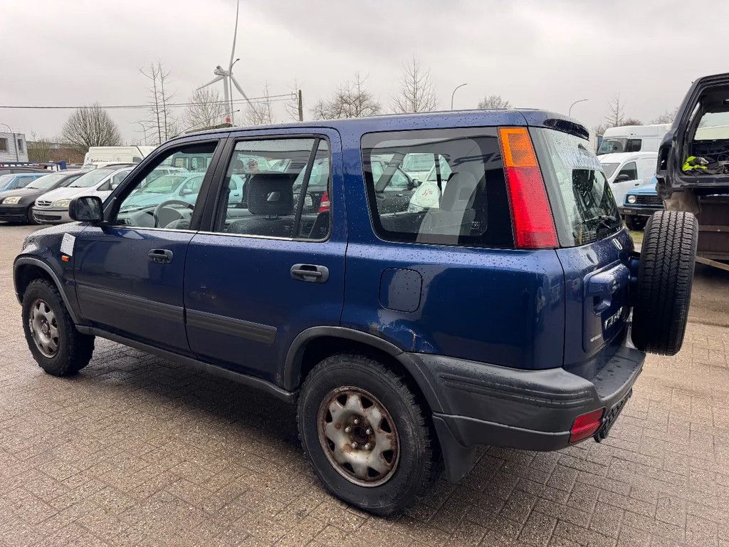 Honda CR-V **PETROL-ESSENCE- 2LITER ENGINE**