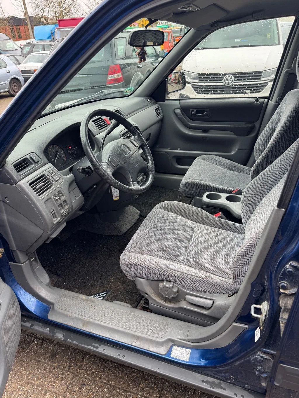 Honda CR-V **PETROL-ESSENCE- 2LITER ENGINE**