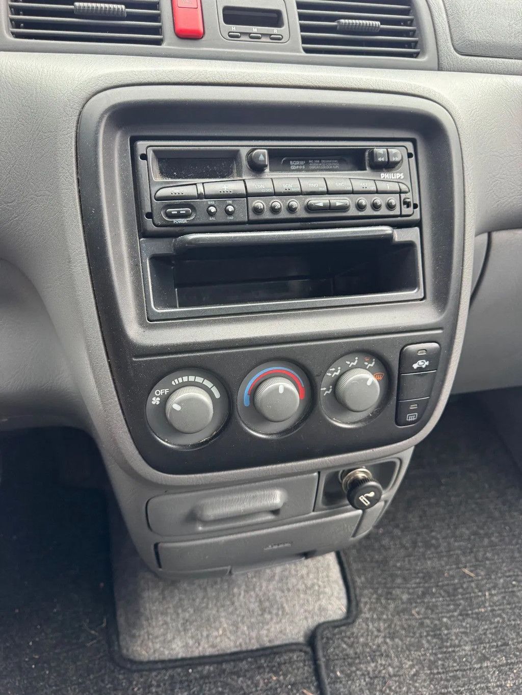 Honda CR-V **PETROL-ESSENCE- 2LITER ENGINE**