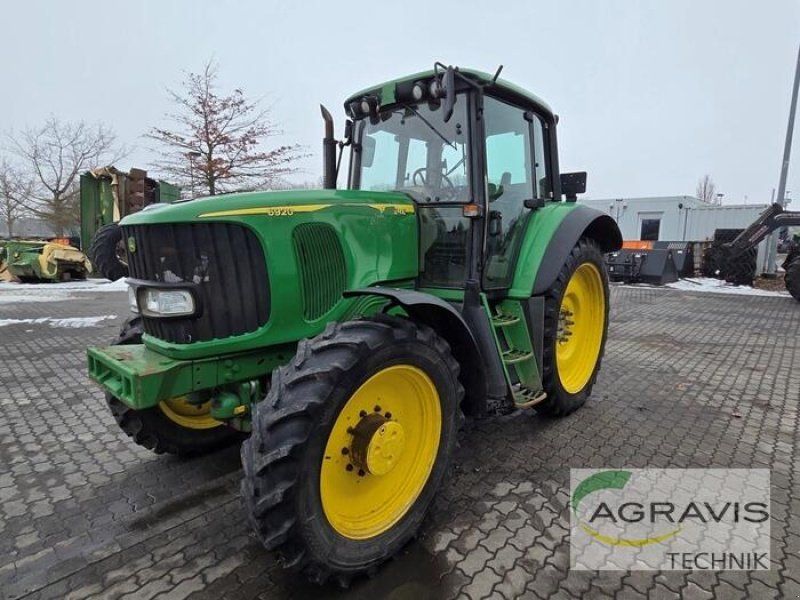 John Deere 6920