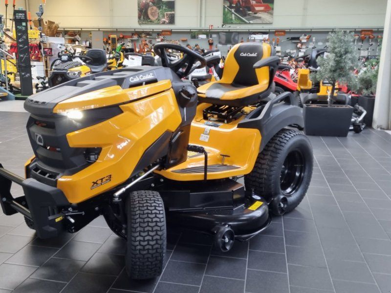 Cub Cadet XT3 QS127