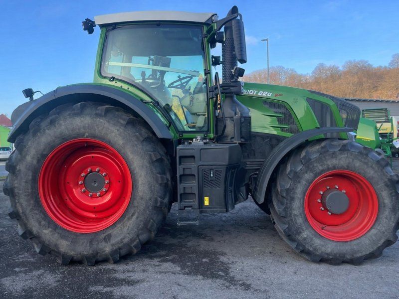 Fendt 828 VARIO S4 PROFI