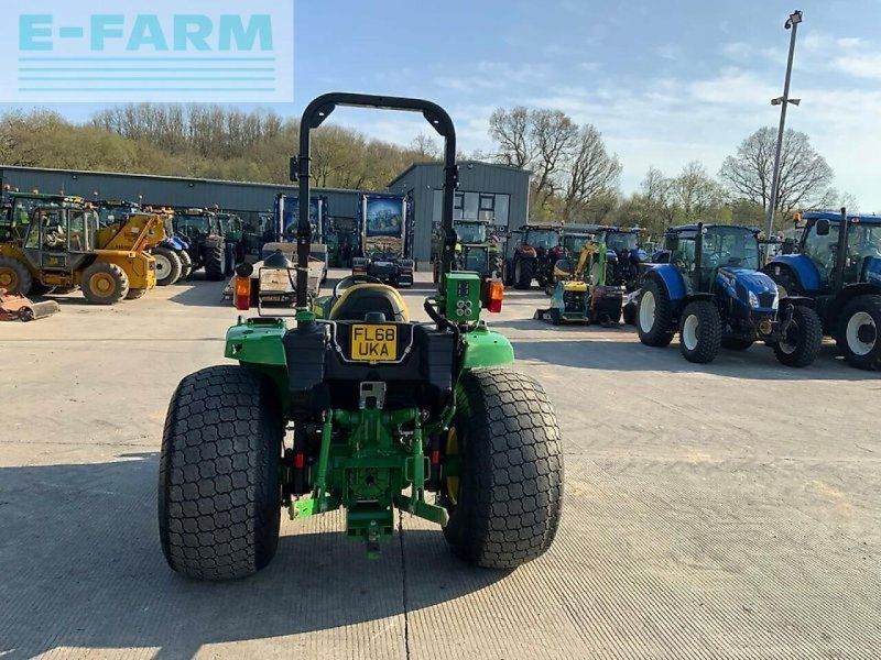 John Deere 4049 compact  (st23021)
