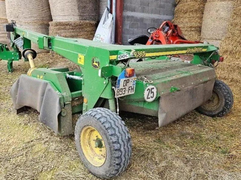 John Deere 1365